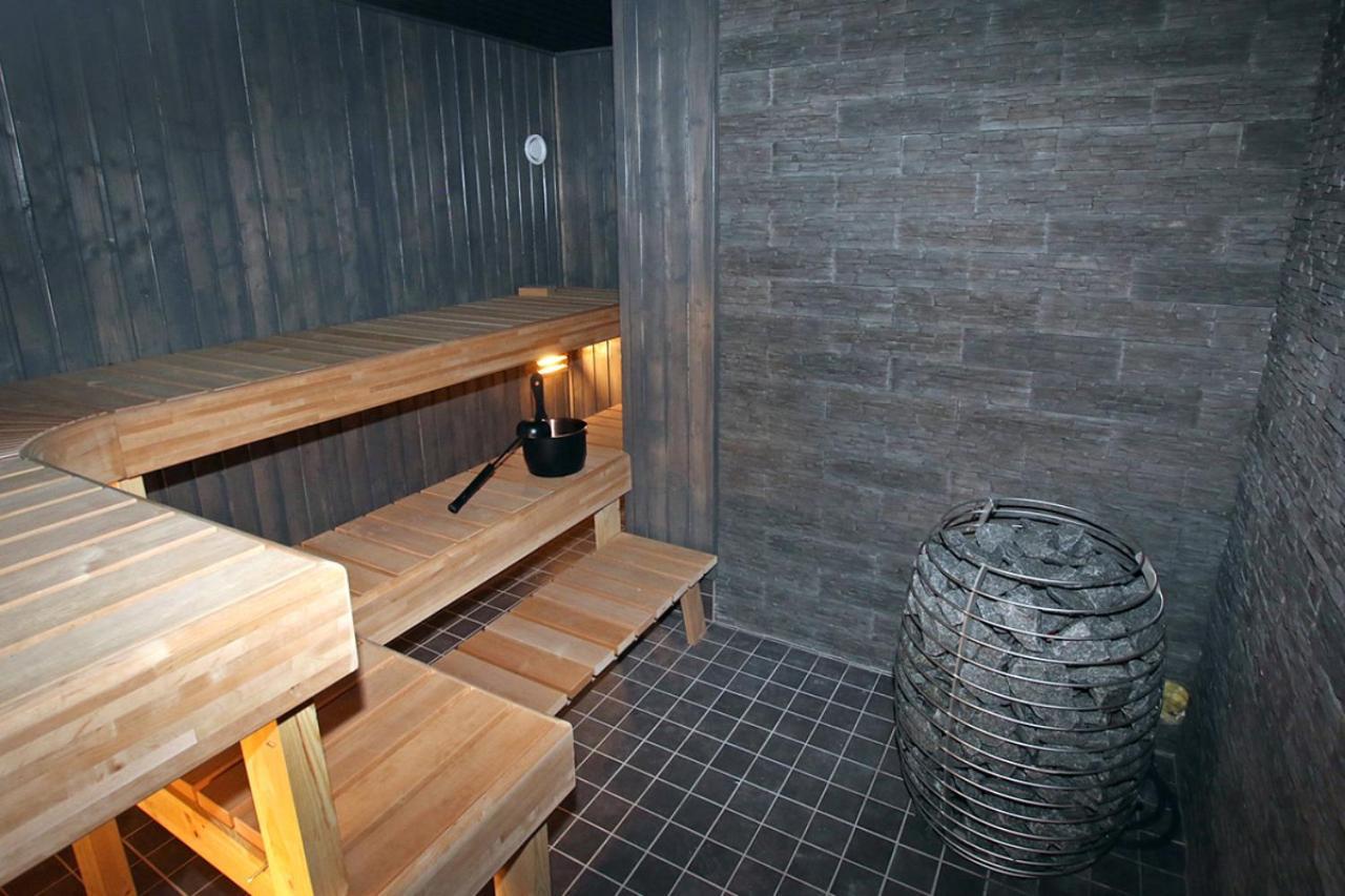 Kuukkeli Ivalo Airport Inn Dış mekan fotoğraf